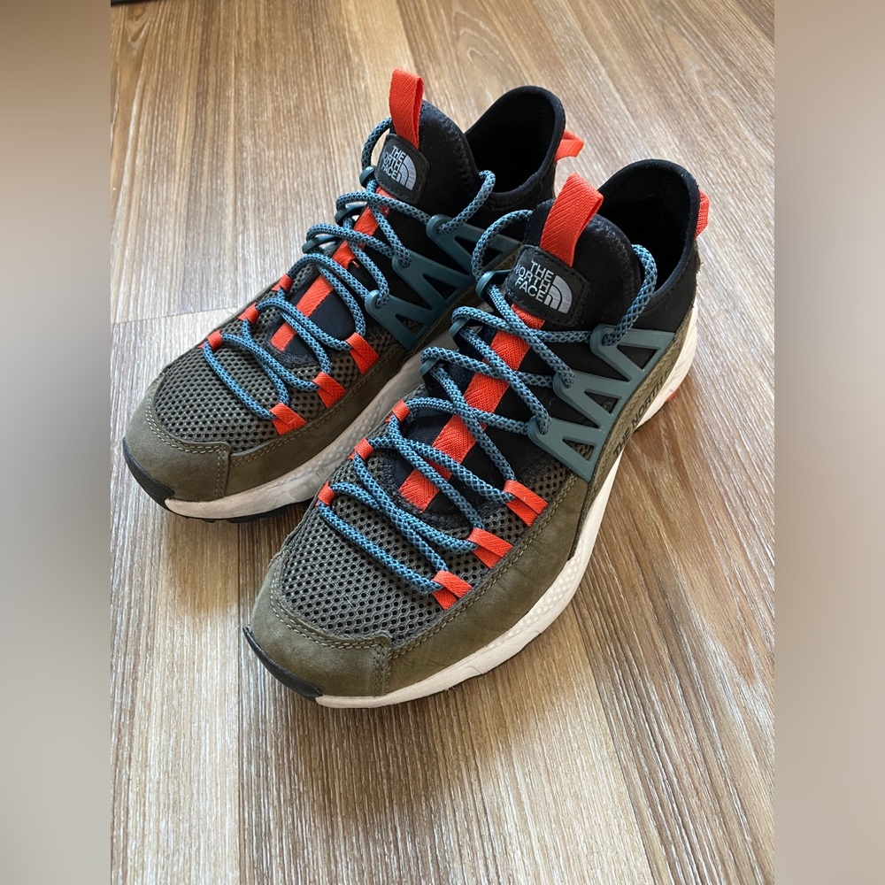 The North Face Men’s Casual Hiking Shoe - Men’s size 9
